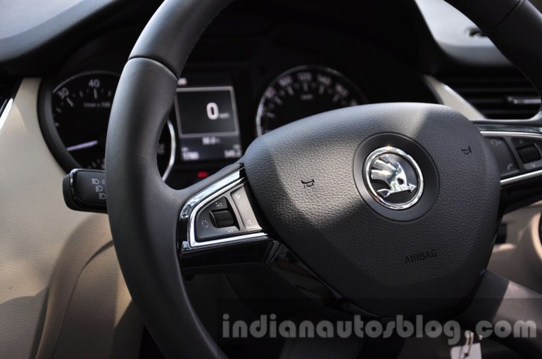 Skoda Octavia steering wheel
