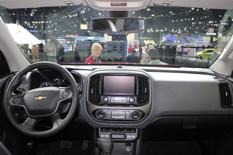 2015 Chevrolet Colorado dashboard