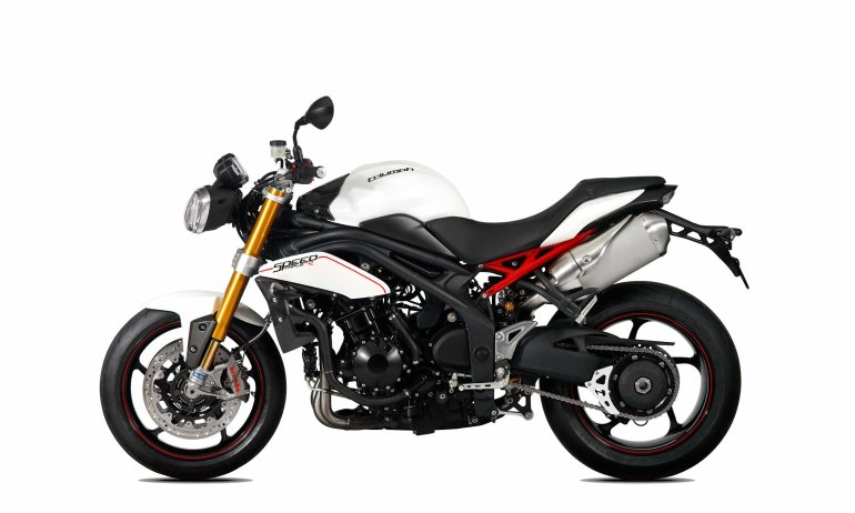 Triumph Speed-Triple studio