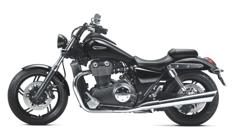 Triumph Thunderbird Storm studio