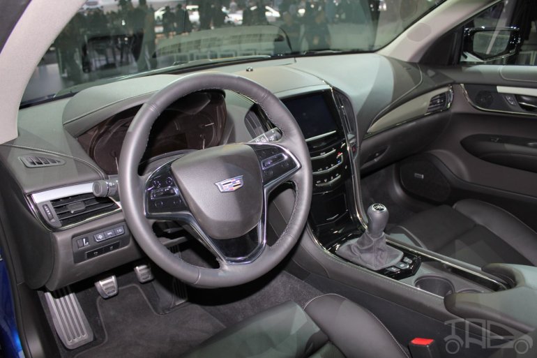 2015 Cadillac ATS Coupe cockpit at NAIAS 2014