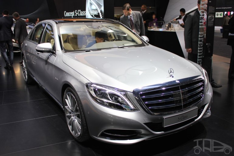 2015 Mercedes-Benz S600 at 2014 NAIAS front three quarter