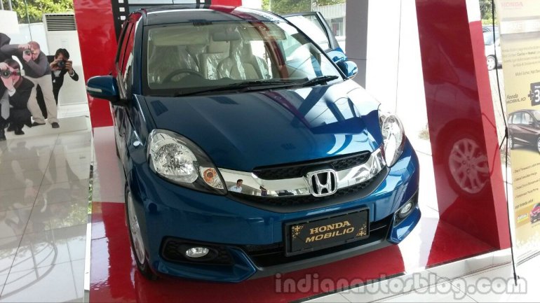 Honda Mobilio  RS sporty variant  spied again in Indonesia