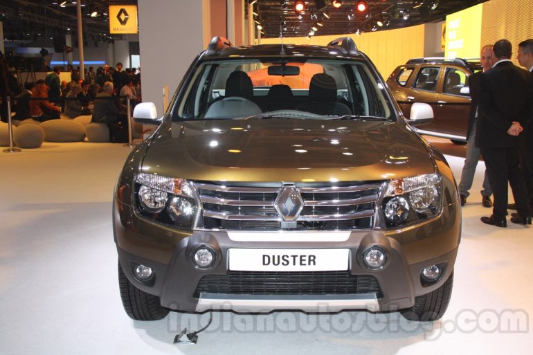 Renault Duster Adventure Edition front live