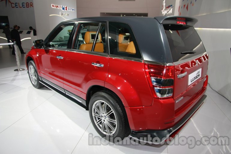 Suzuki Grand Vitara Luxion rear three quarter left live