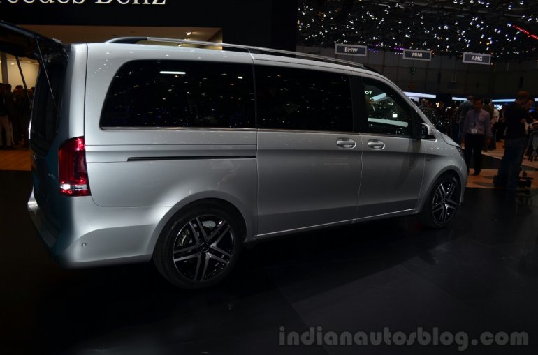 Mercedes-Benz V-Class rear three quarter - Geneva Live