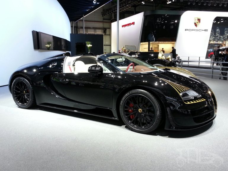 Bugatti Veyron Grand Sport Vitesse Black Bess front three quarters