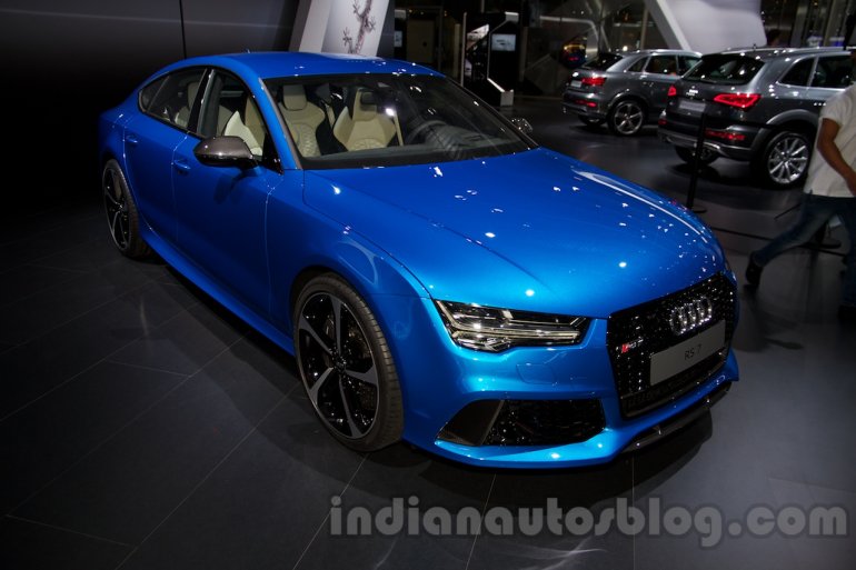 2015 Audi A7 & Audi RS7 - Moscow Live