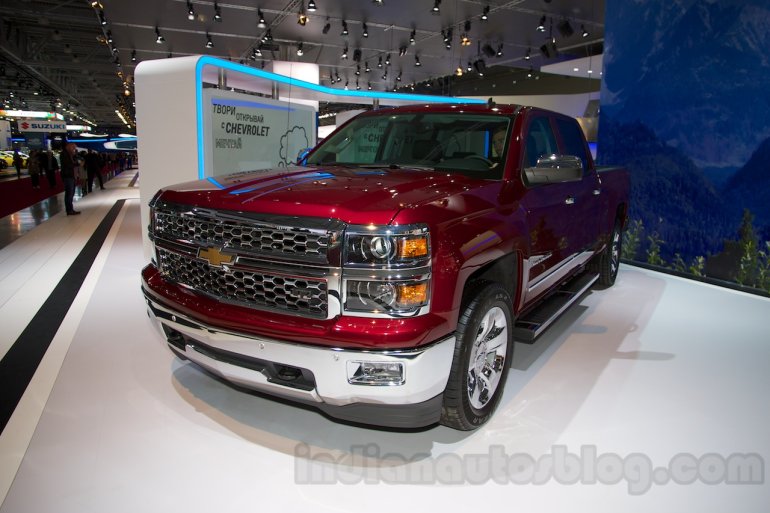 2015 Chevrolet Silverado at the 2014 Moscow Motor Show