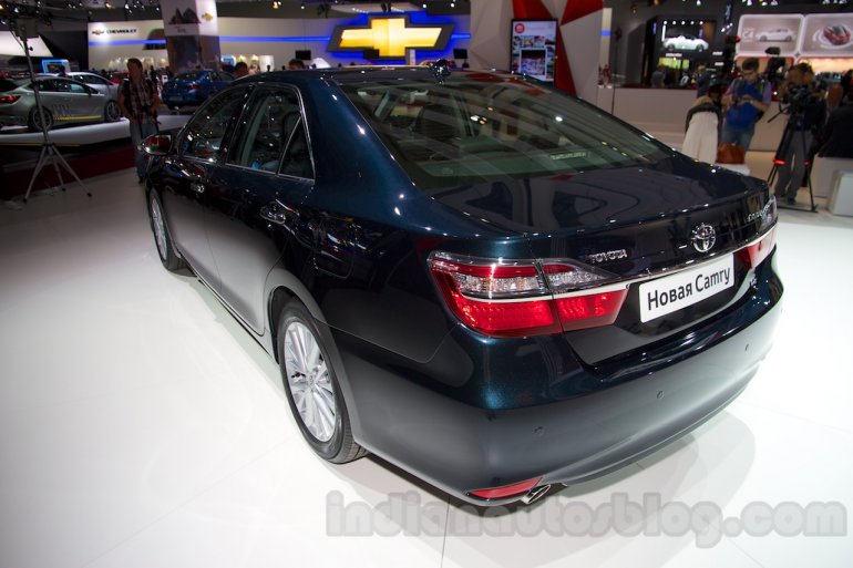 2015 Toyota Camry rear left three quarter at the 2014 Moscow Motor Show