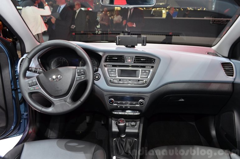 2015 Hyundai i20 Paris Live