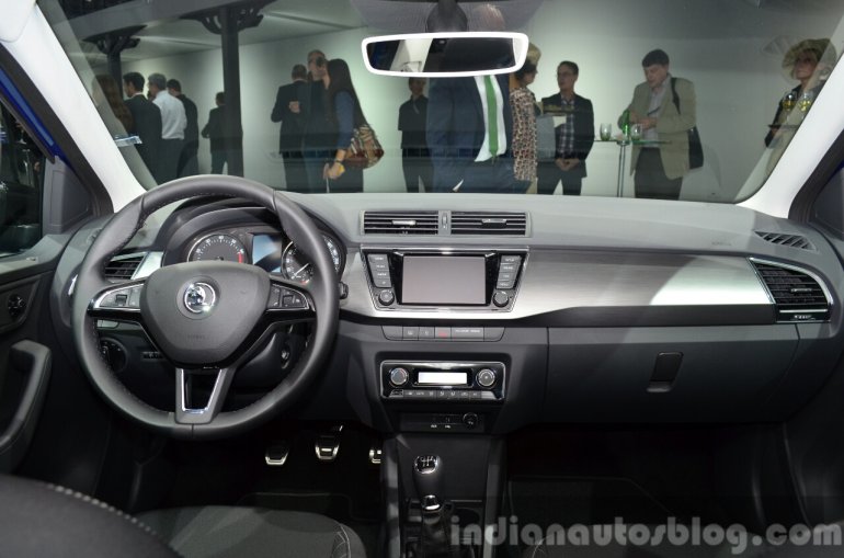 2015 Skoda Fabia - Paris Live