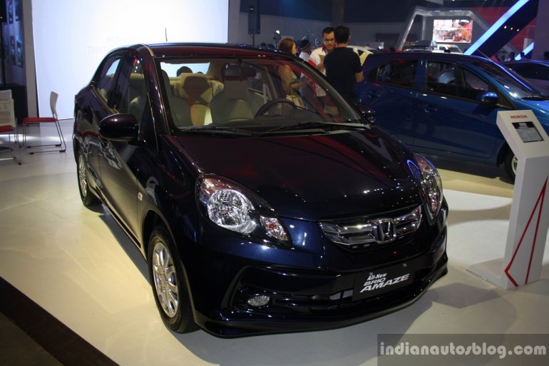 Honda Amaze front three quarter at the CAMPI 2014