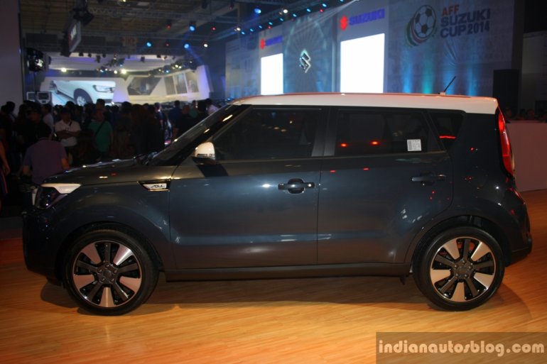 Kia Soul rear three quarter at the CAMPI 2014