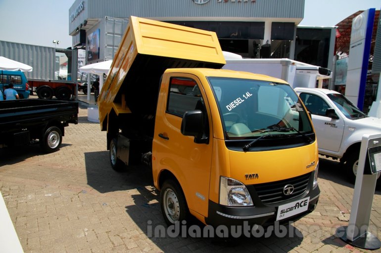 Tata Super Ace Tipper at the 2014 Indonesia International Motor Show front quarters