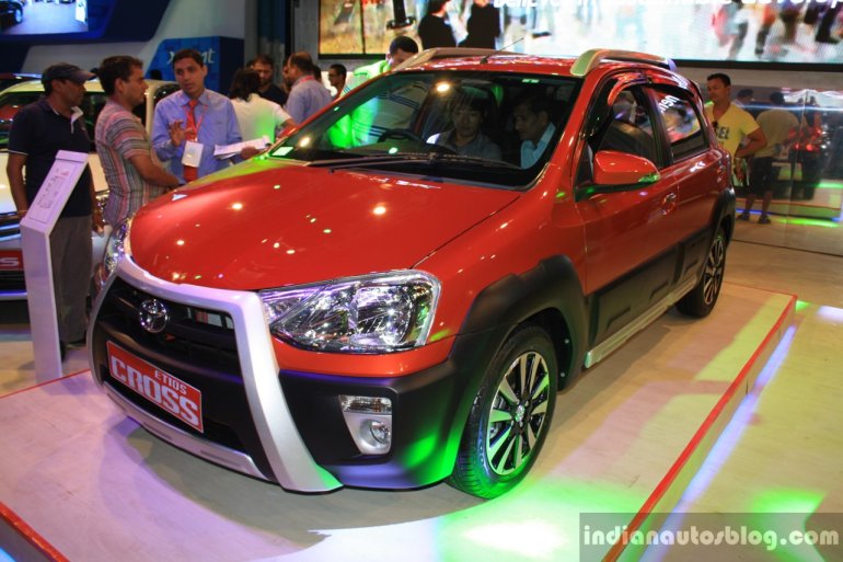 Toyota Etios Cross front three quarter at the 2014 NADA Auto Show Nepal
