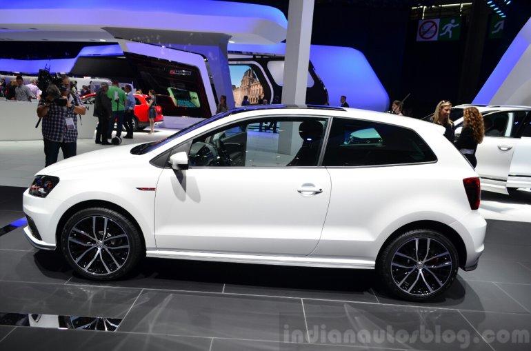 2015 VW Polo GTI - Paris Live