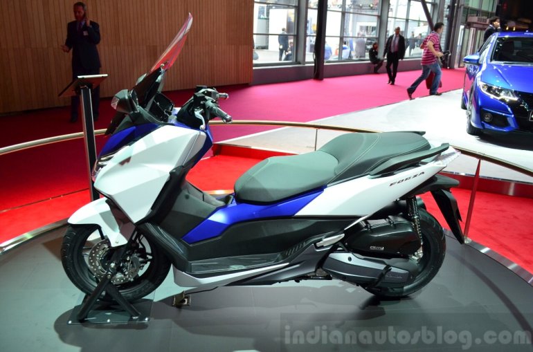 Honda Forza 125 - 2014 Paris Motor Show