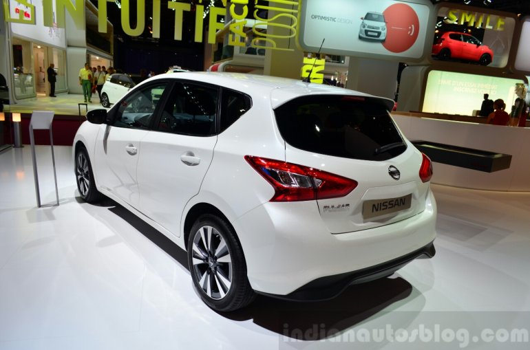 Nissan Pulsar rear three quarters at the 2014 Paris Motor Show