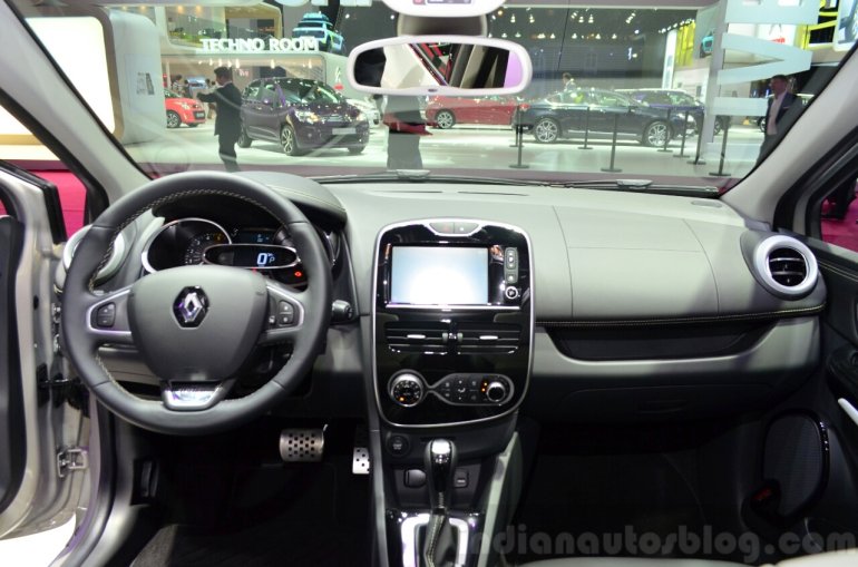 Renault Clio Initiale Paris dashboard at the 2014 Paris Motor Show