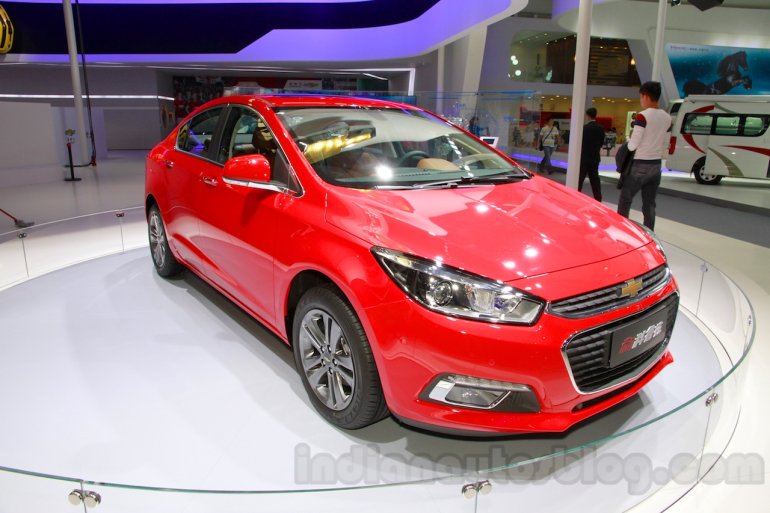 2015 Chevrolet Cruze front quarters at Guangzhou Auto Show 2014