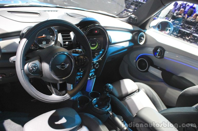 2015 Mini Cooper 5-door Hardtop interior at the 2014 Los Angeles Auto Show