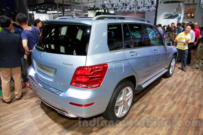 Mercedes GLK 300 4MATIC Luxury Prime Edition rear three quarter at Guangzhou Auto Show 2014