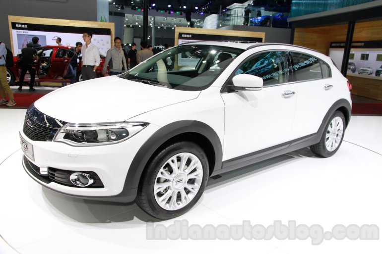 Qoros 3 City SUV front quarters at the 2014 Guangzhou Auto Show