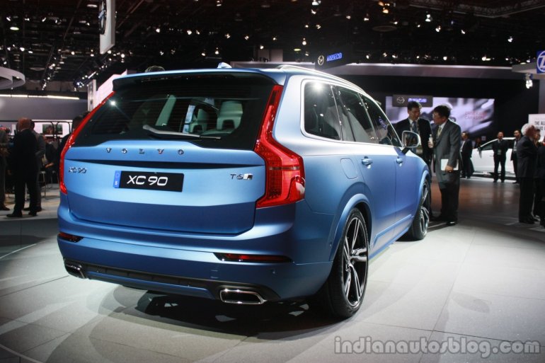 2015 Volvo XC90 R-Design rear quarter at the 2015 Detroit Auto Show