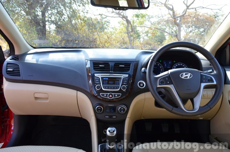 2015 Hyundai Verna petrol facelift interior