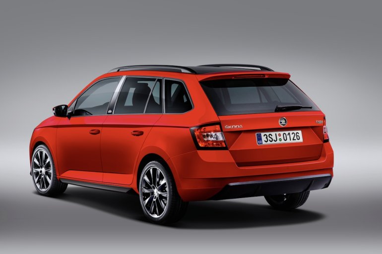 2015 Skoda Fabia Combi Monte Carlo edition press shot