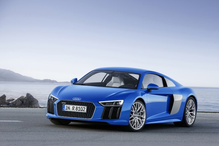 2016 Audi R8 front quarter press shot
