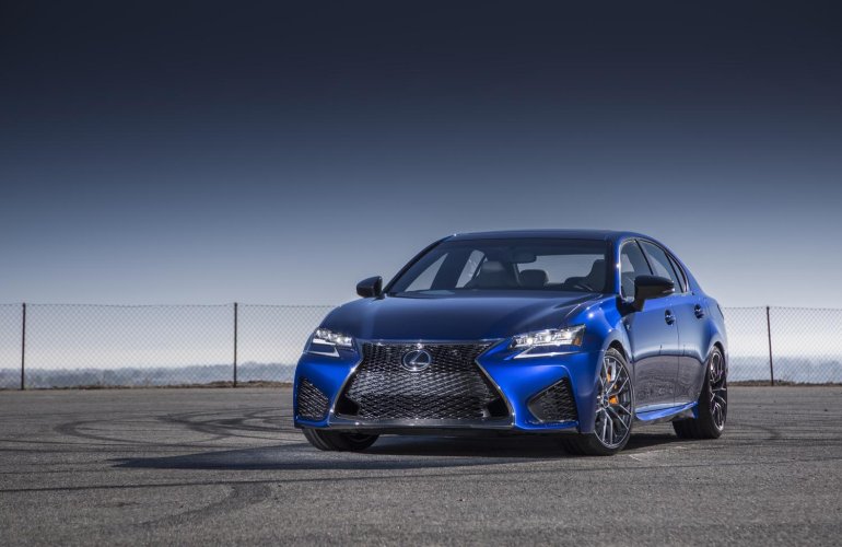 2016 Lexus GS F press shot