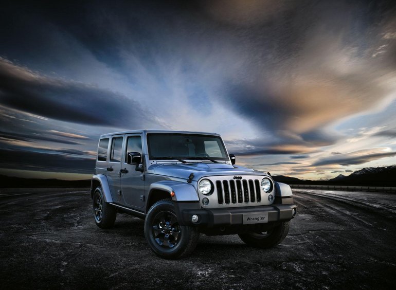 Jeep Wrangler Black Edition II press shot
