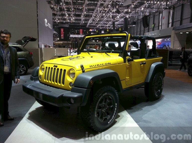 2015 Jeep Wrangler Rubicon Rocks Star front three quarters