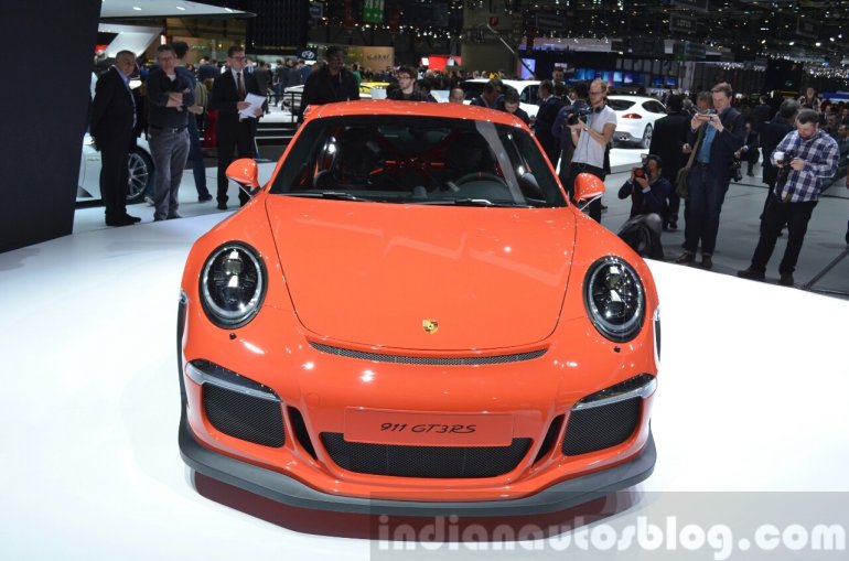 2015 Porsche 911 GT3 RS front view at 2015 Geneva Motor Show