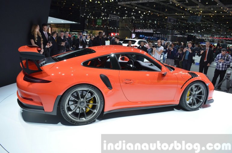 2015 Porsche 911 GT3 RS side(2) view at 2015 Geneva Motor Show