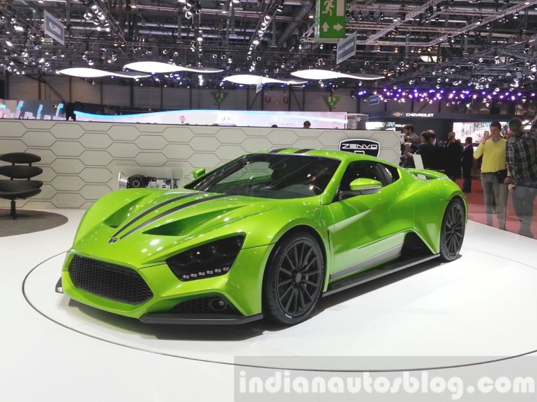 2015 Zenvo ST1 front three quarter view at the 2015 Geneva Motor Show