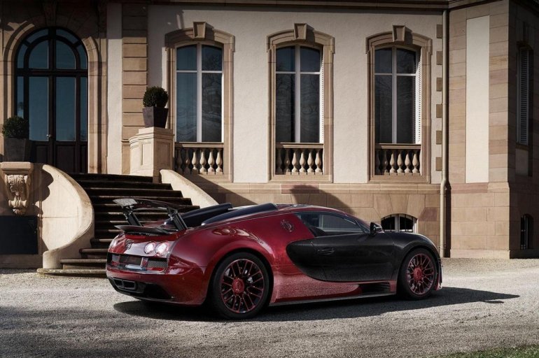 Bugatti Veyron Grand Sport Vitesse La Finale rear three quarters leaked