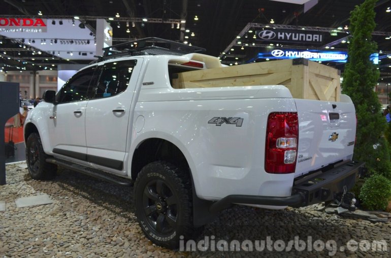 Chevrolet Colorado High Country rear three quarter at the 2015 Bangkok Motor Show