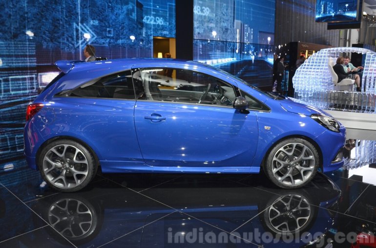 2015 Opel Corsa OPC - 2015 Geneva Live