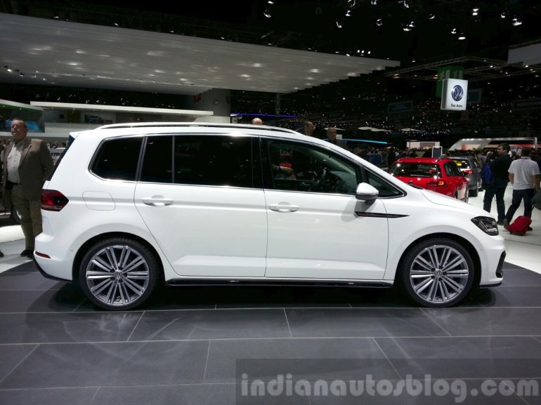 VW Touran side at the 2015 Geneva Motor Show