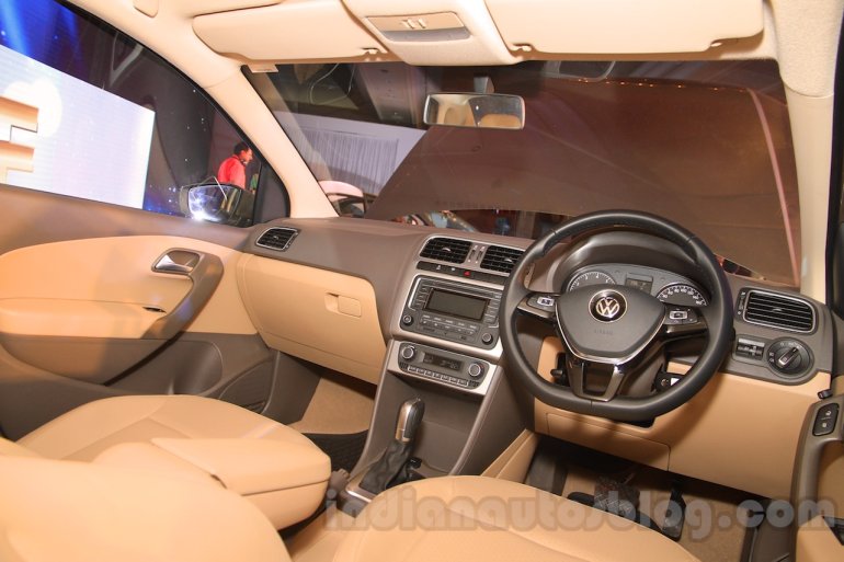 2015 VW Vento facelift dashboard