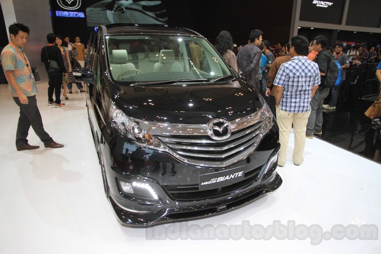 2015 Mazda Biante Limited Edition MPV front quarter at the 2015 Gaikindo Indonesia International Auto Show (2015 GIIAS)