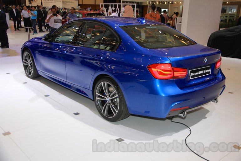 2016 BMW 3 Series rear three quarter at the 2015 Gaikindo Indonesia International Auto Show (GIIAS 2015)
