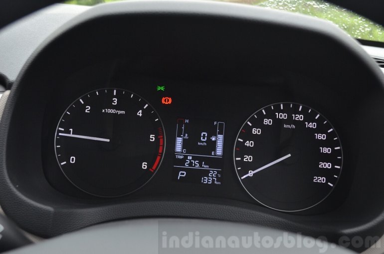 Hyundai Creta Diesel AT cluster Review
