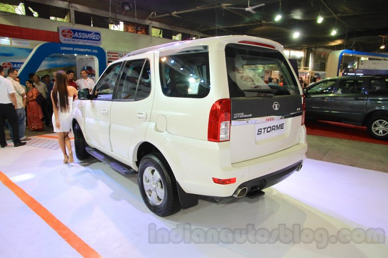 2015 Tata Safari Storme facelift rear three quarter at the 2015 Nepal Auto Show