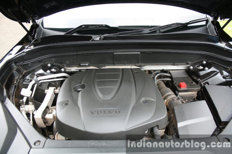 2015 Volvo XC90 D5 Inscription engine bay full review