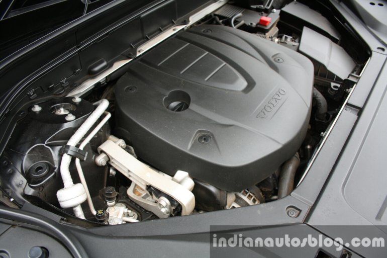 2015 Volvo XC90 D5 Inscription engine bay side full review