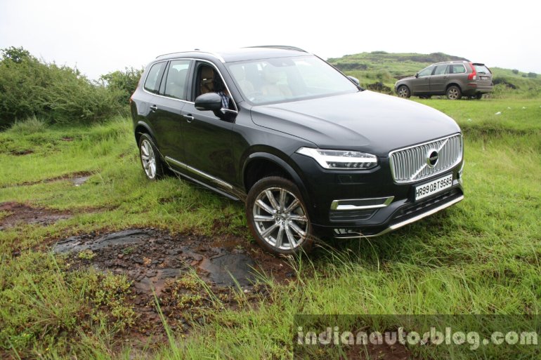 2015 Volvo XC90 D5 Inscription front quarter off road with predecessor full review